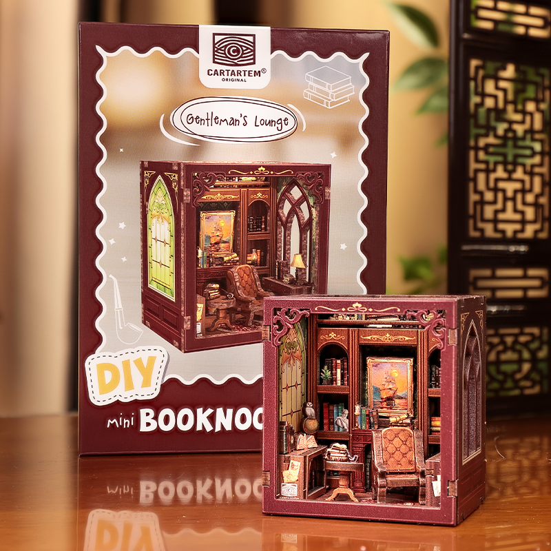 Mini Book Nook: Gentlemans Lounge