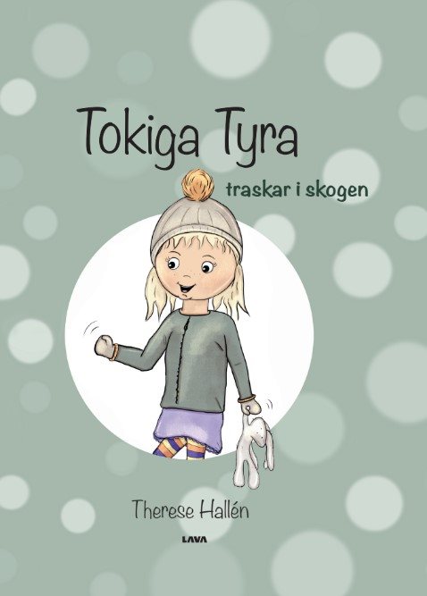 Tokiga Tyra traskar i skogen